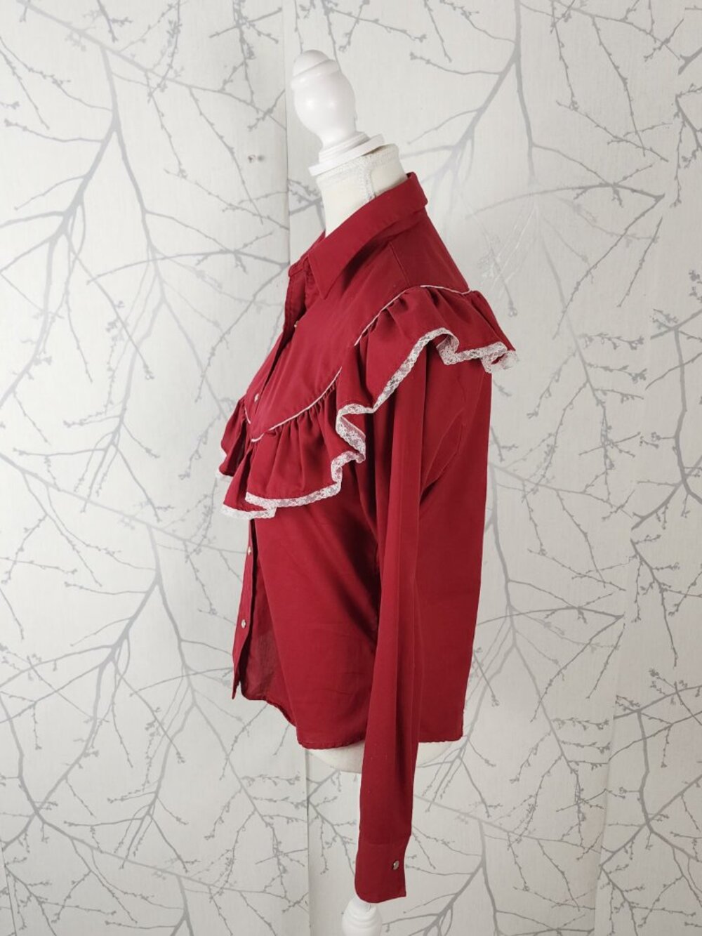 Caravan VTG Red Ruffle Pearl Snap Western Festival Blouse - Picture 3 of 6
